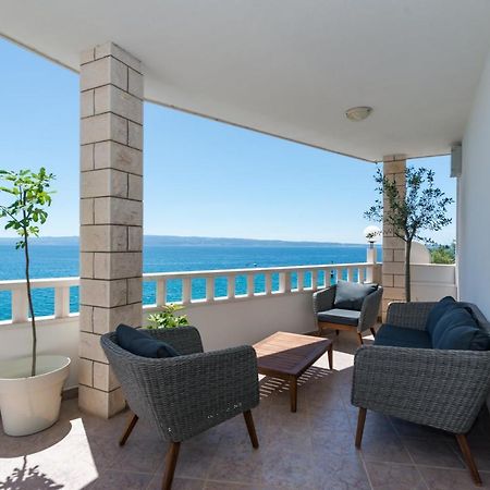 Beachfront Apartments Split Bagian luar foto