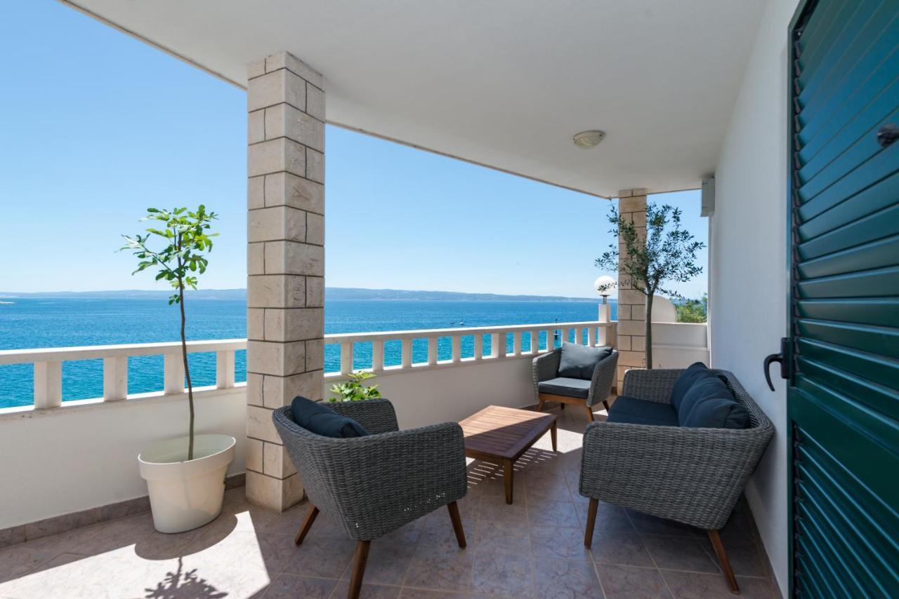 Beachfront Apartments Split Bagian luar foto