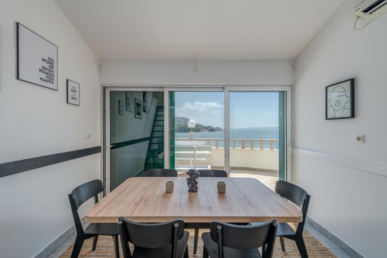Beachfront Apartments Split Bagian luar foto