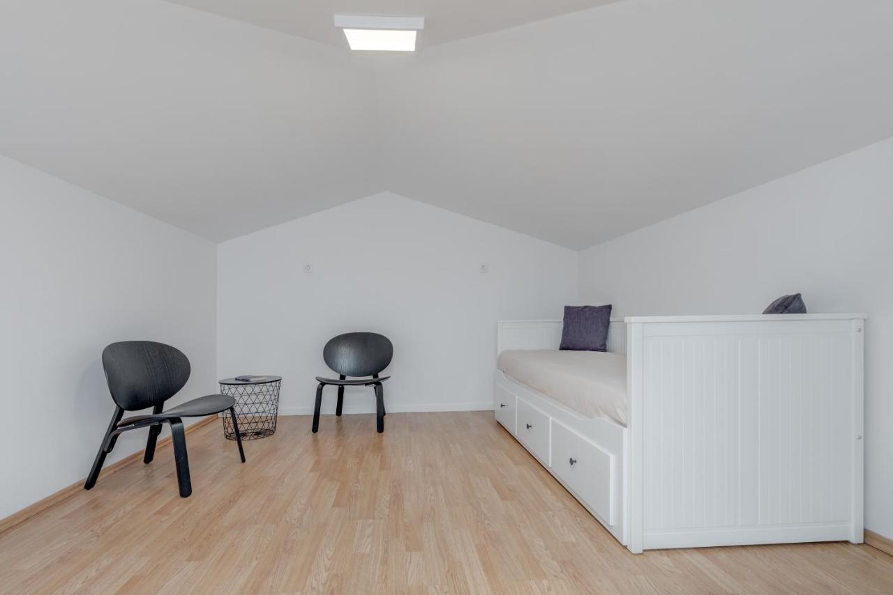 Beachfront Apartments Split Bagian luar foto